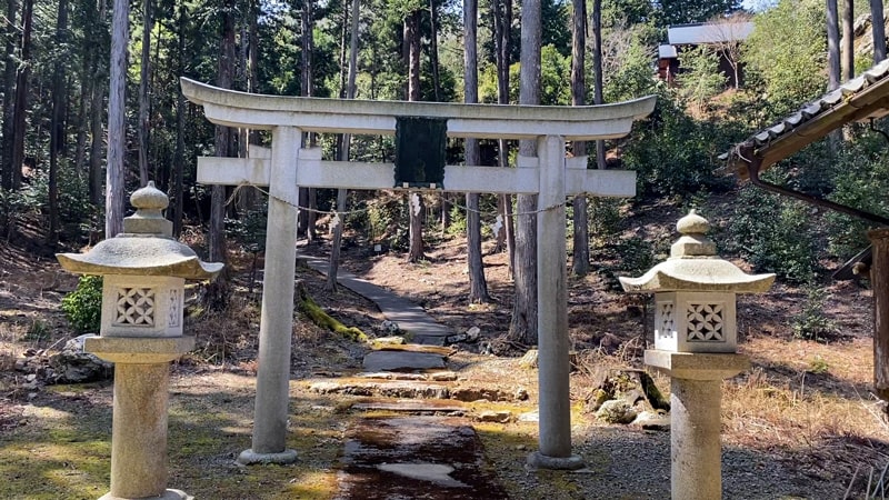 岩山神社の鳥居